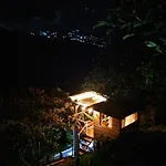 Camping Entre Arboles