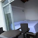 Estudio Norte El Bosque 405