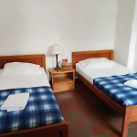 Sandalio Hostal Cali