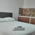 Hotel Avril