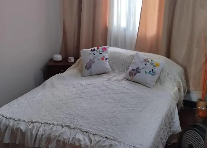 Habitacion En Apartamento En Los Alcazares Cali