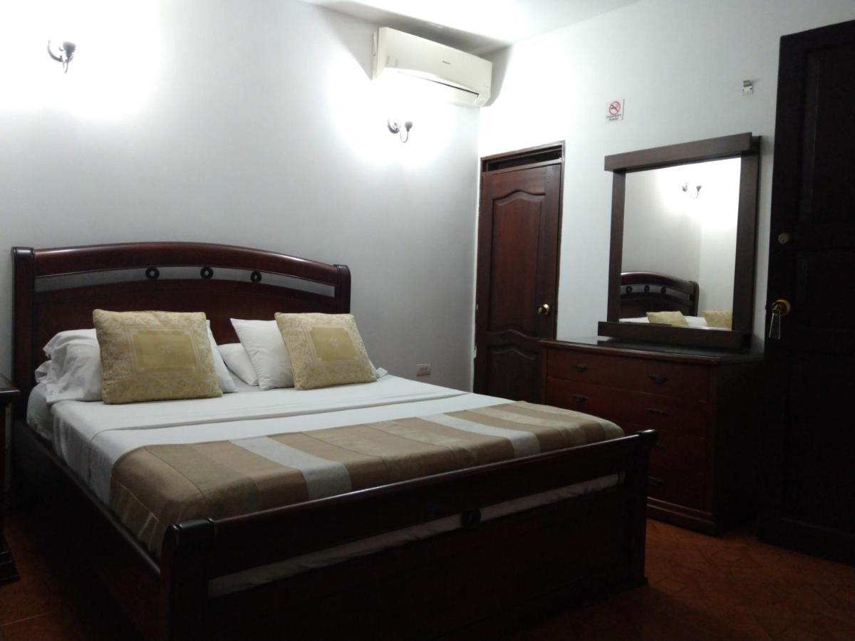 Rivera Plaza Hotel Cali
