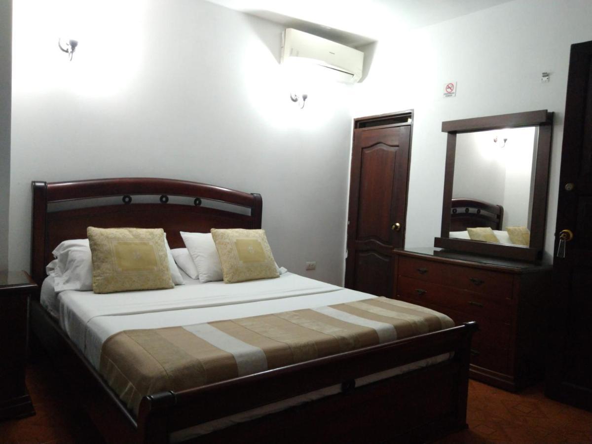 Rivera Plaza Hotel Cali