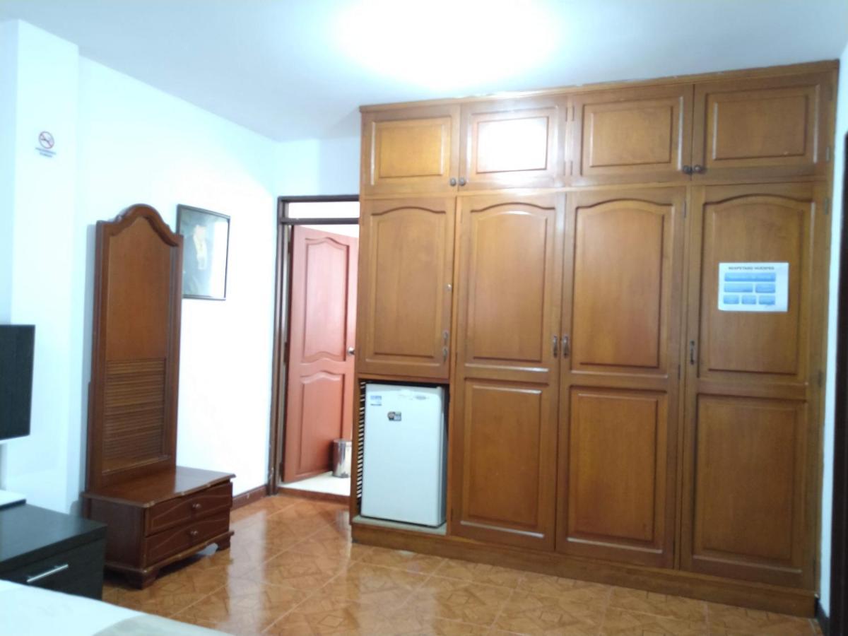 Rivera Plaza Hotel 3*