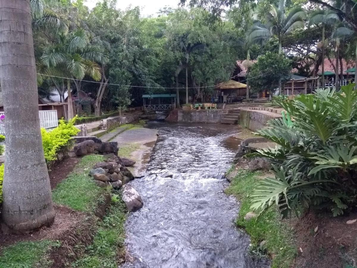 Centro Vacacional El Saman Hotel