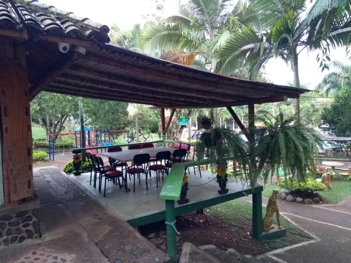 Centro Vacacional El Saman Hotel