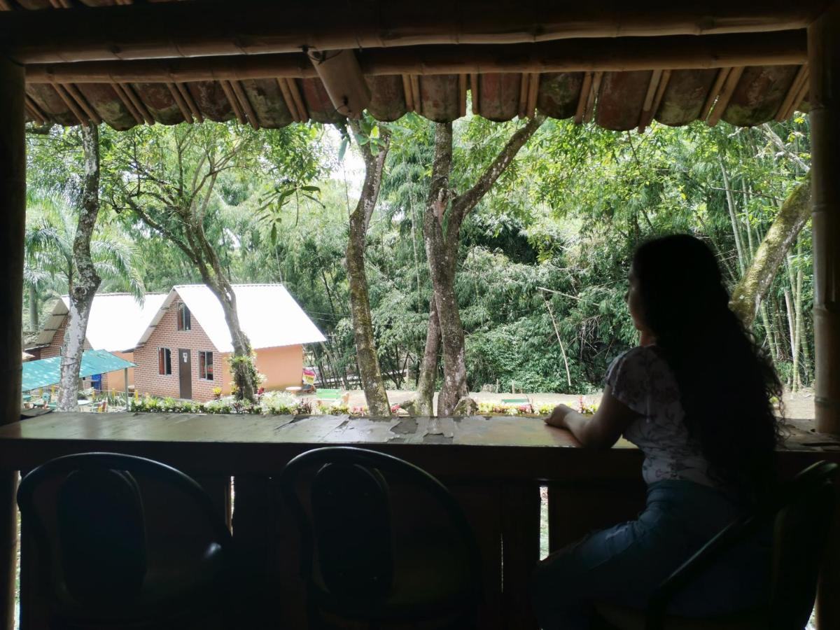 Centro Vacacional El Saman Cali