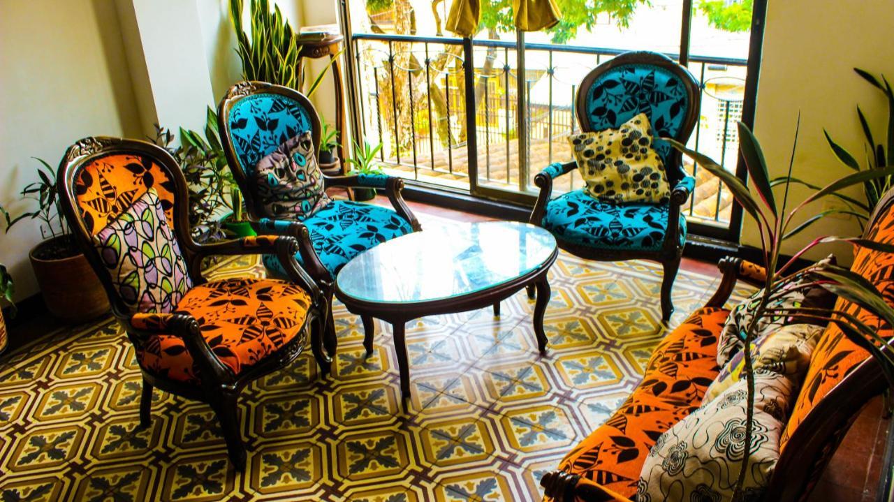 Hostal Havana & Dance School *