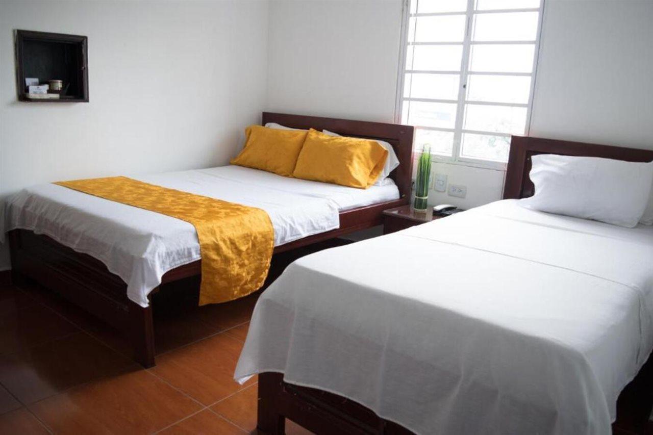 Hotel Avenida 3 Real 3*