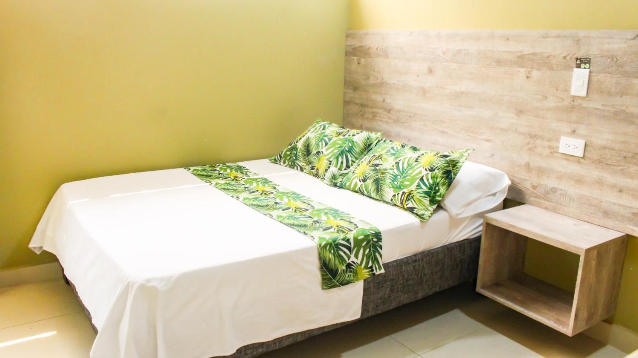 Hotel Aparta Ecosuite Cali