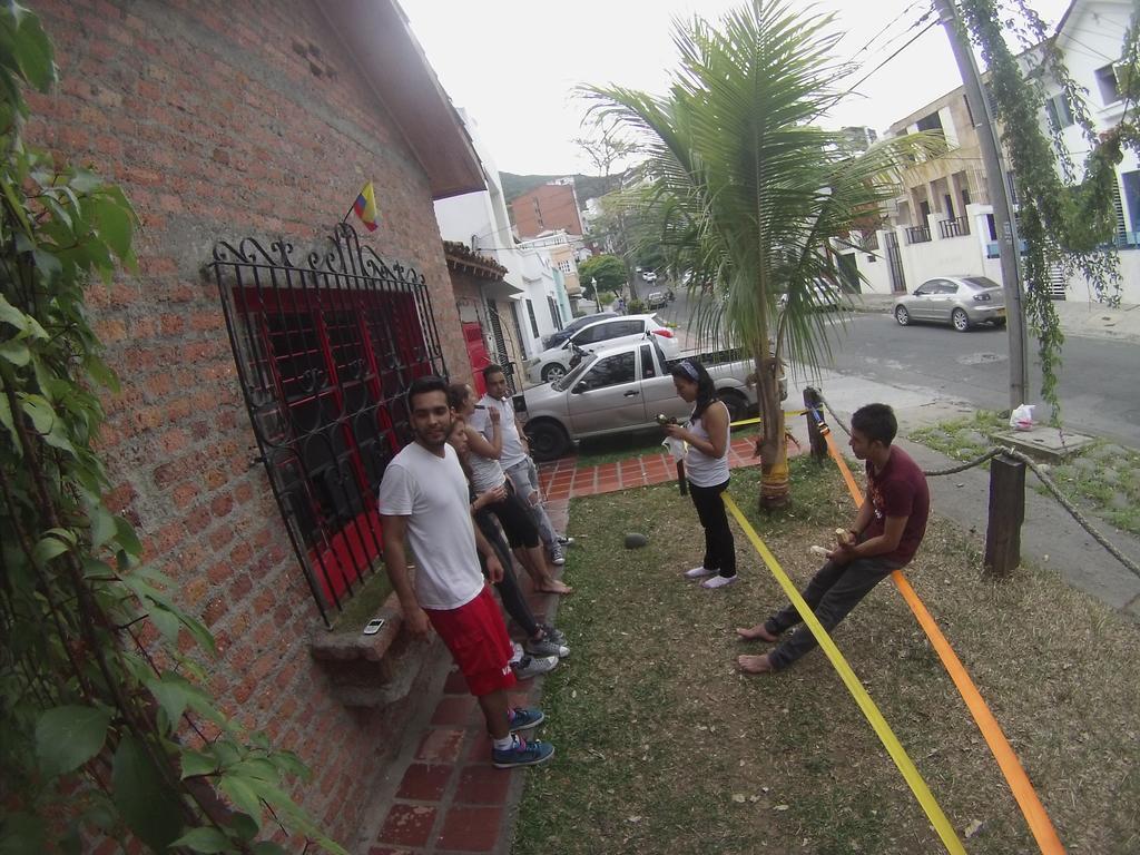 Rollinkeepers House Pensión Cali