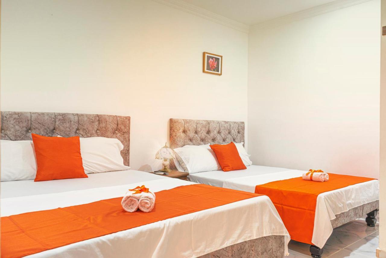Hotel Orquídea Real *