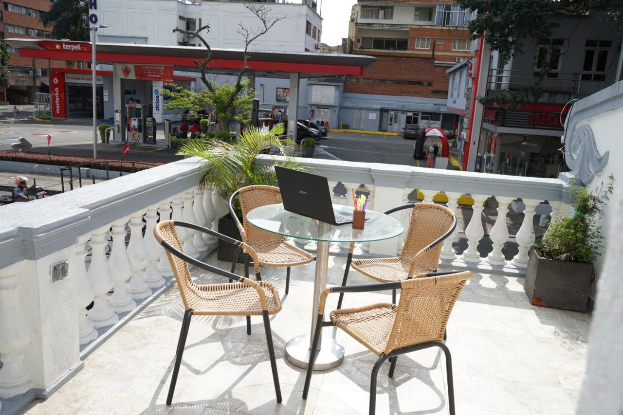 Hostel Petronio's *