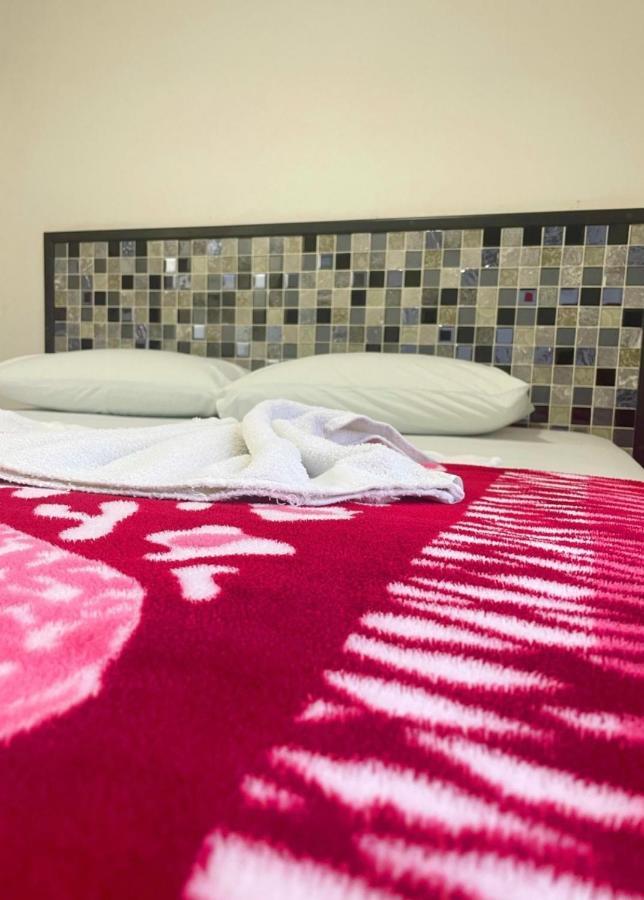 El Paraiso Hotel