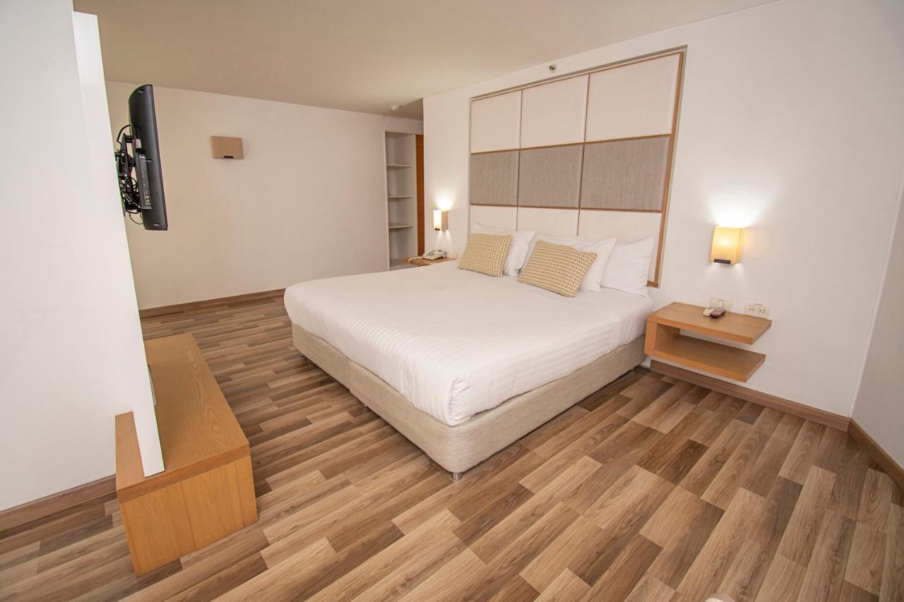 Hotel Cosmos - 3*