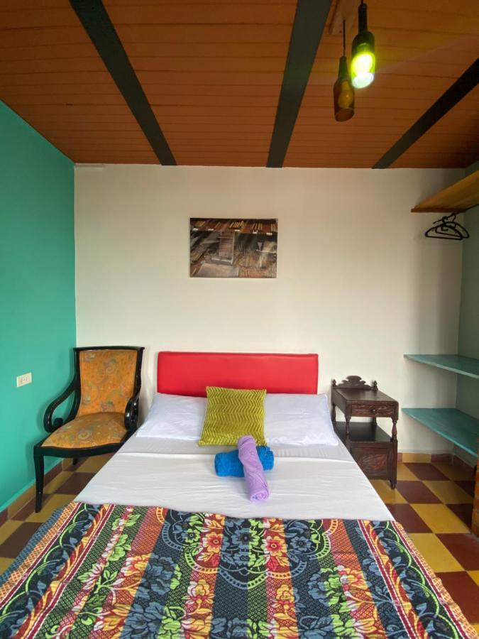 Havana & Dance School Hostal *