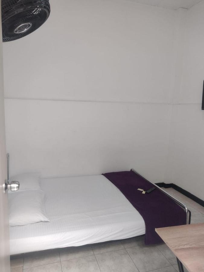 Hostel Petronio's Cali