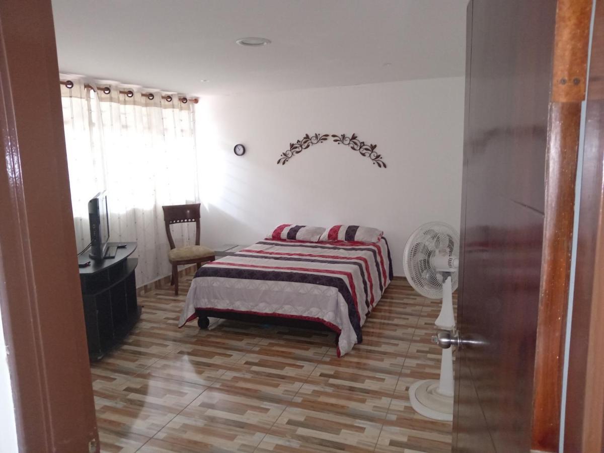 Habitación en casa particular Linda Casa Vacacional Andy-santiago De Cali