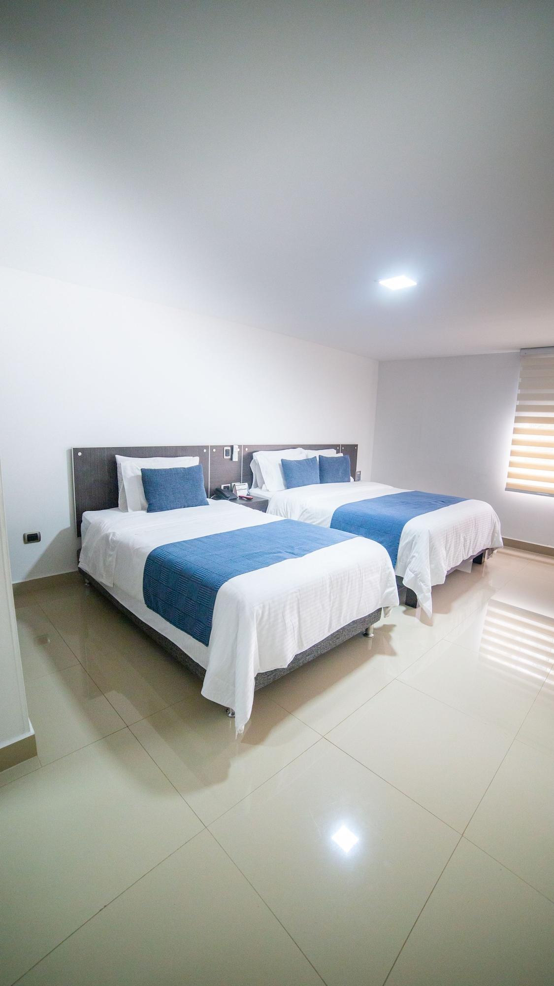 Azor Versalles Hotel