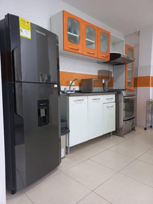 Apartment Cerca A La Clinica Imbanaco Cali