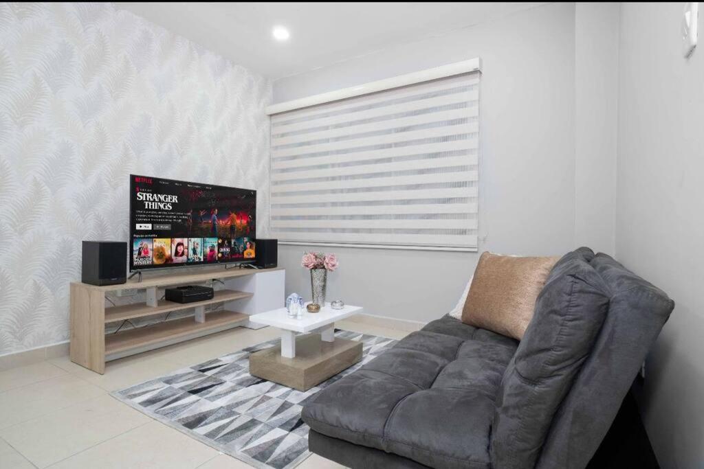 Cerca A La Clinica Imbanaco Apartment Cali