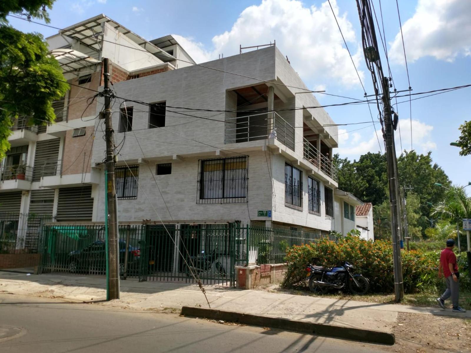 2nd Floor Calle 3 #66-109 El Refugio Apartamento Cali