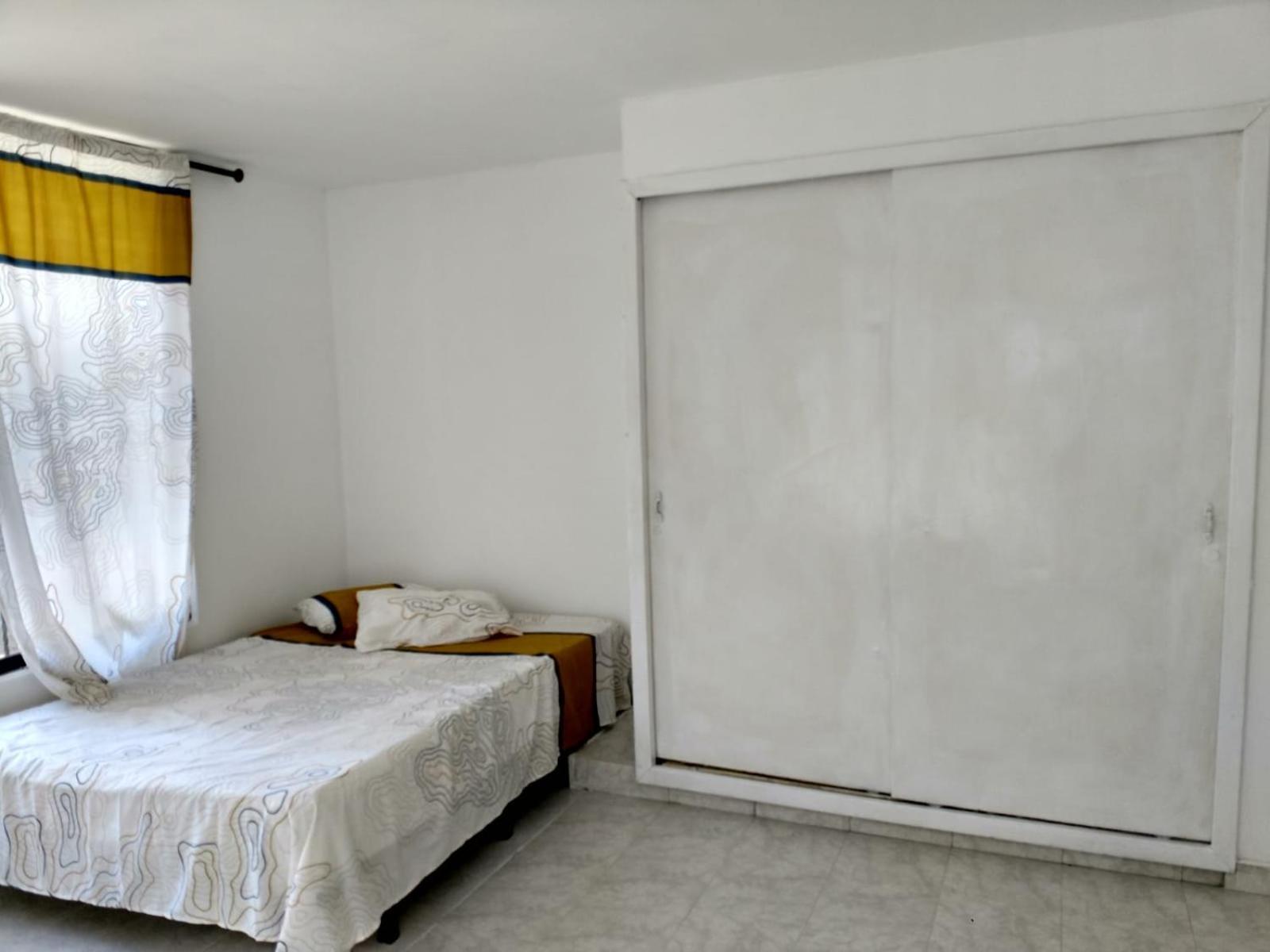 2nd Floor Calle 3 #66-109 El Refugio Apartamento Cali