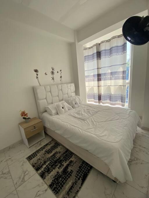 Apartamento Comodo Y Central En En El Barrio Miraflores 201 Apartamento