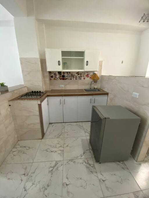 Apartamento Comodo Y Central En En El Barrio Miraflores 201 Apartamento