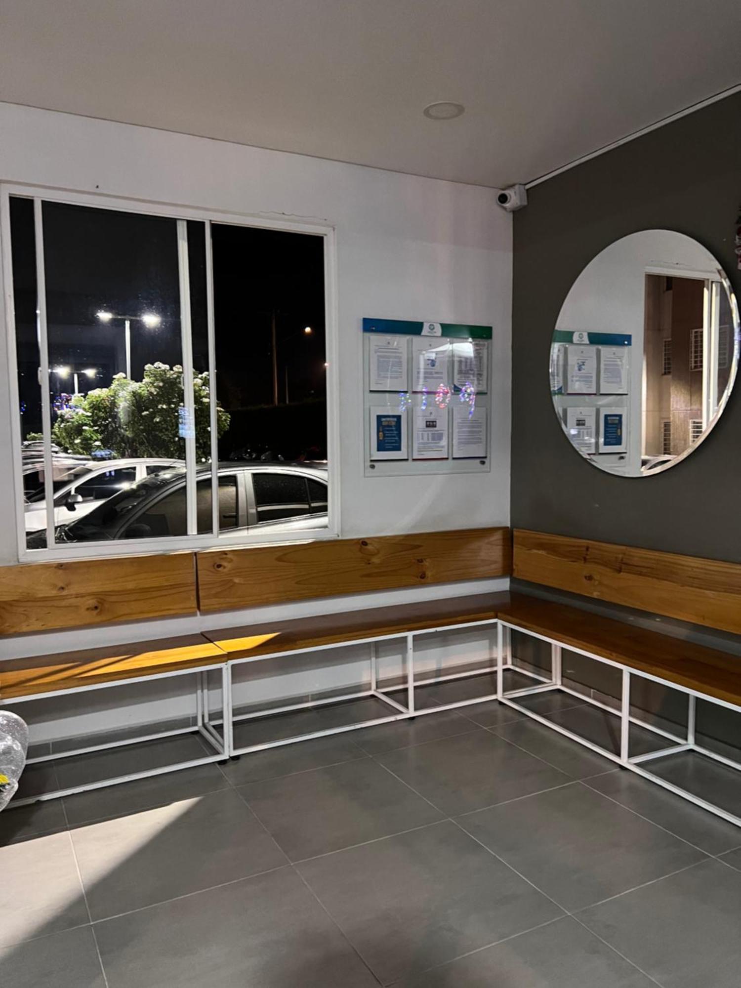 Acogedor Y Completo, Apto Cerca De Jardin Plaza, Con Piscina, Parqueadero Y Aire Acondicionado Cali