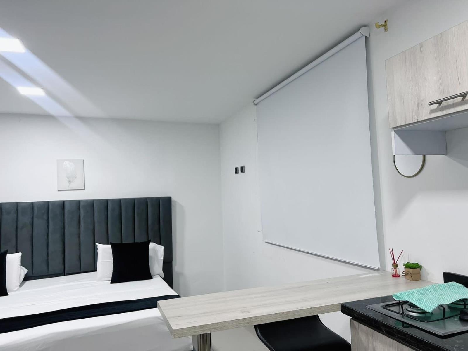 Aparta Suites Granada Deluxe Cali