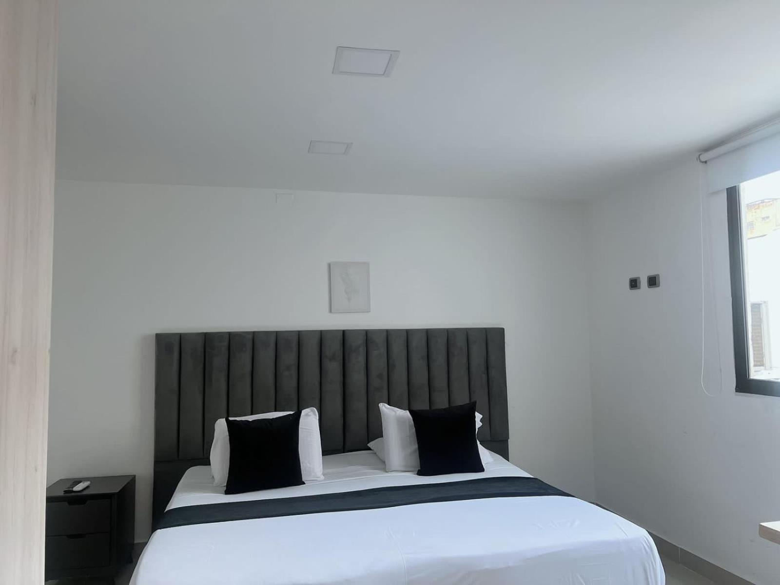 Aparta Suites Granada Deluxe Hotel *