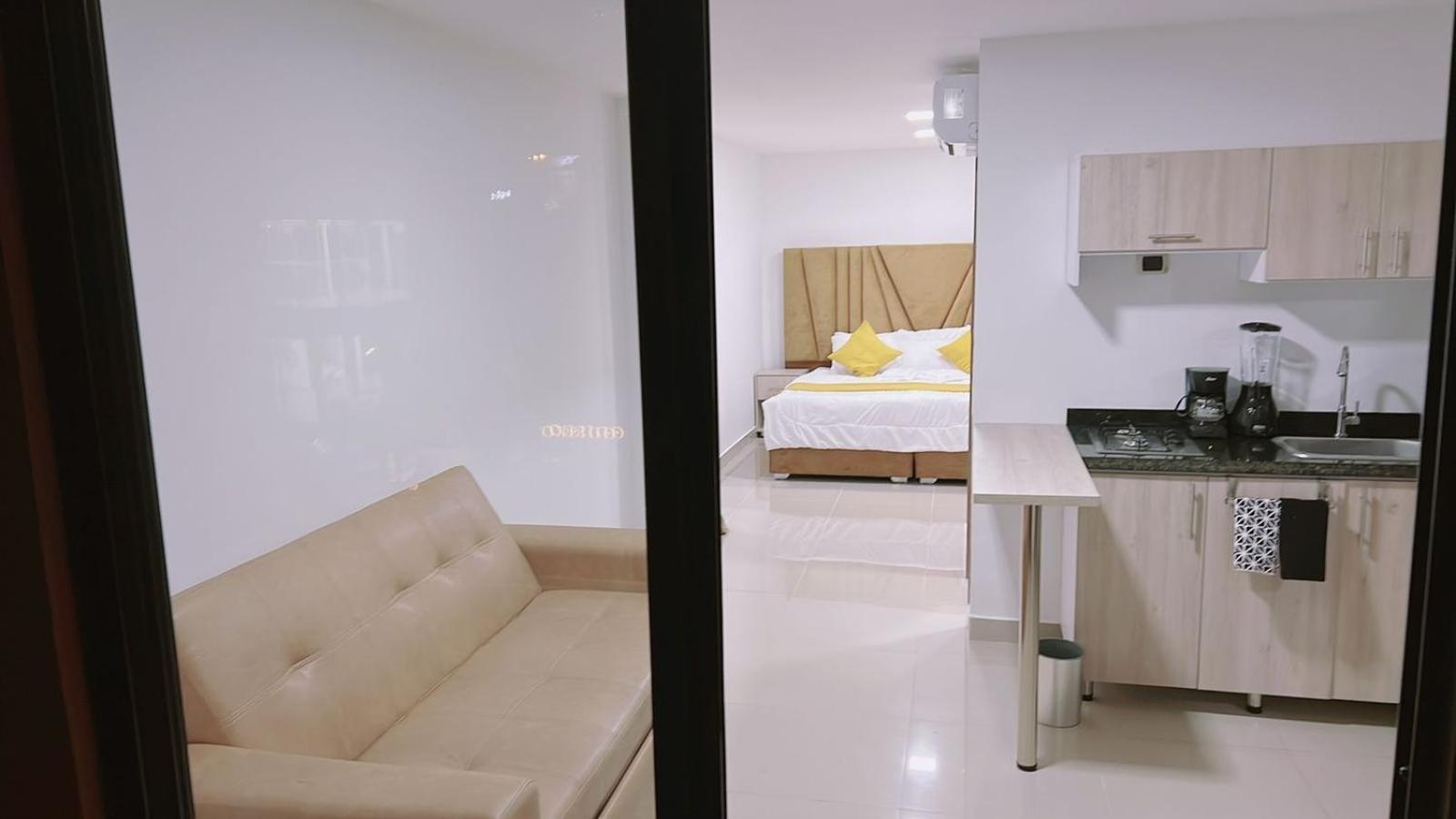 Hotel Aparta Suites Granada Deluxe *