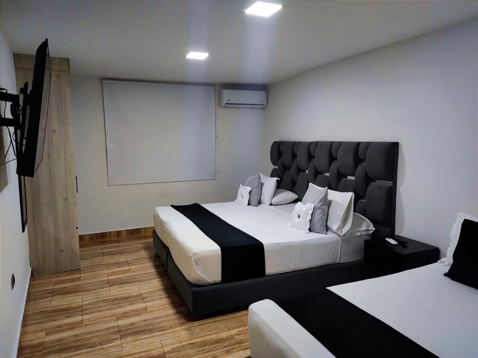 Aparta Suites Granada Deluxe Hotel *