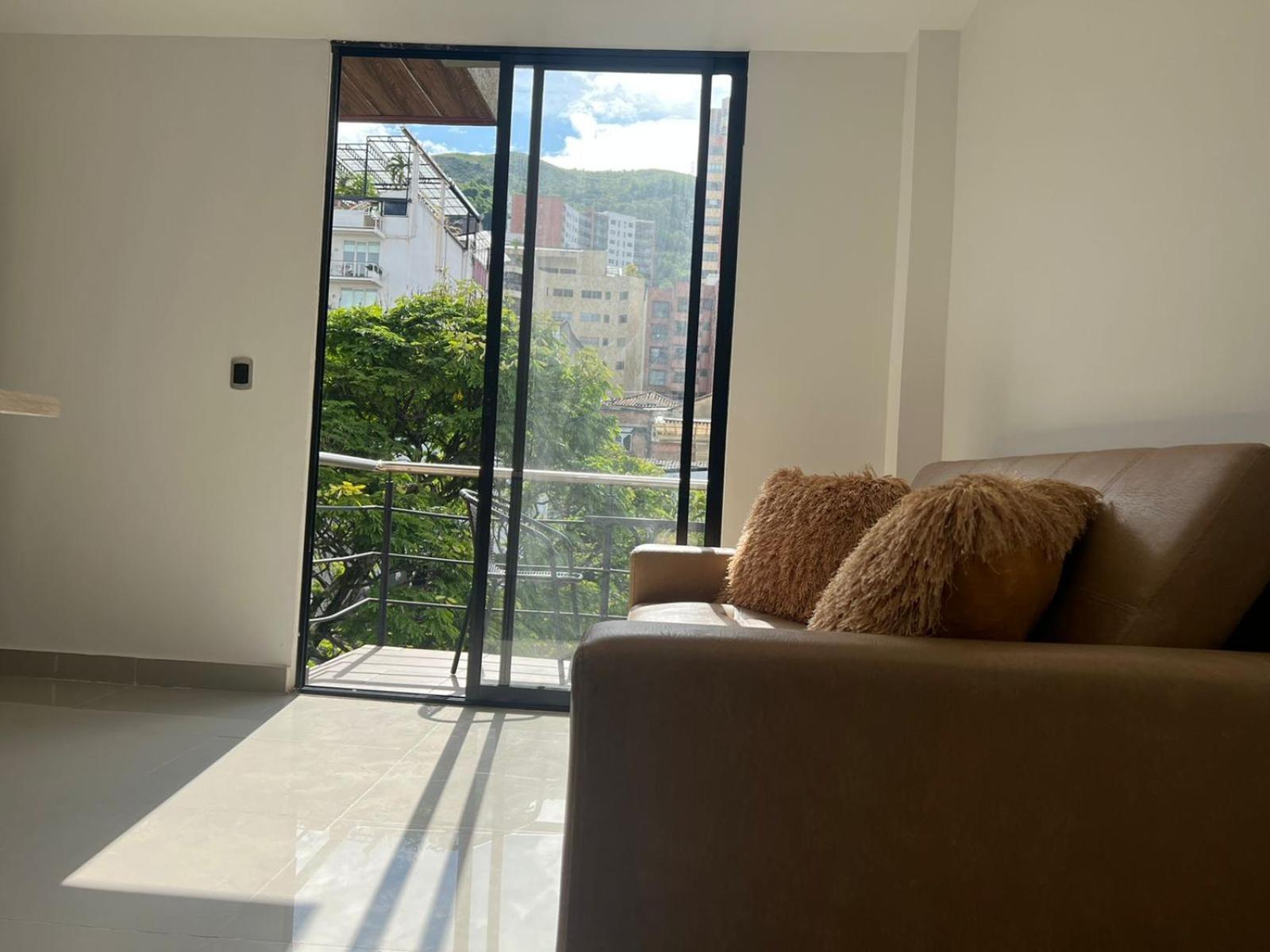 Hotel Aparta Suites Granada Deluxe