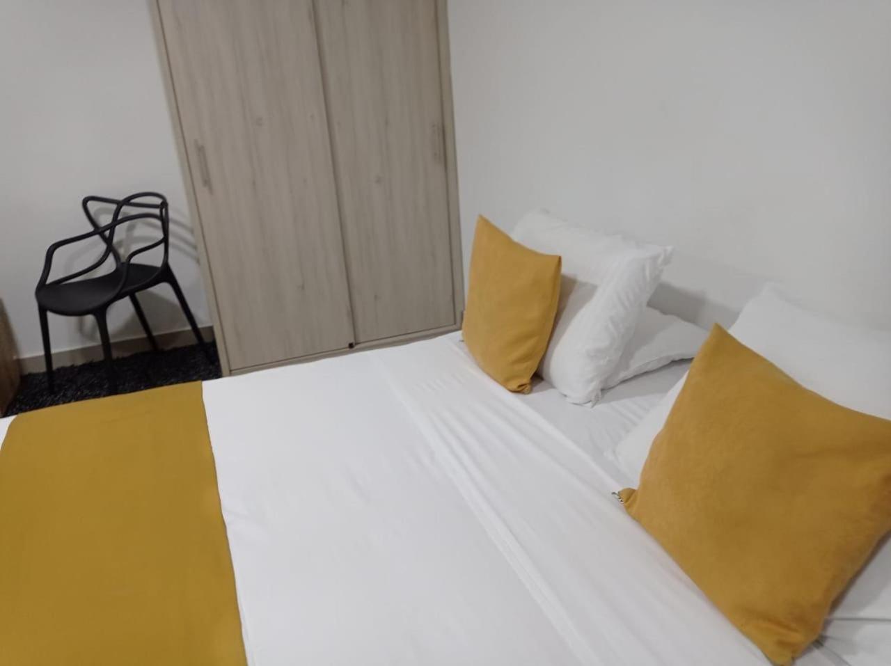 Hotel Aparta Suites Granada Deluxe Cali
