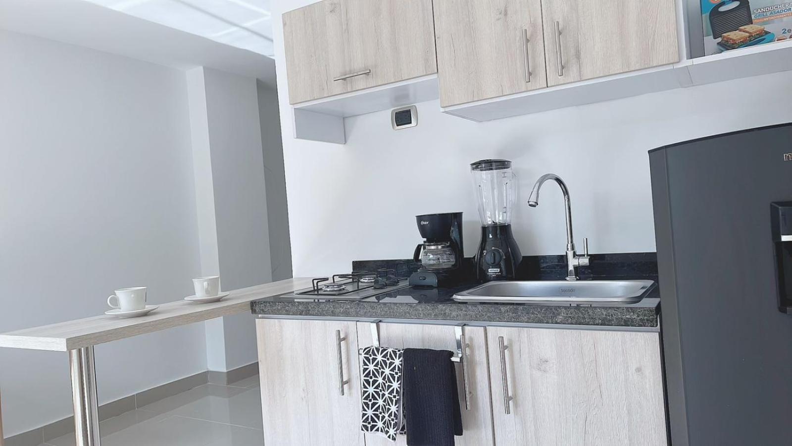 Aparta Suites Granada Deluxe * Cali