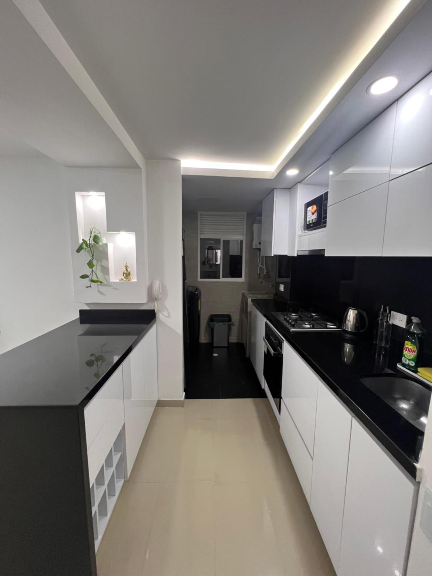 Acogedor Y Completo, Apto Cerca De Jardin Plaza, Con Piscina, Parqueadero Y Aire Acondicionado Cali