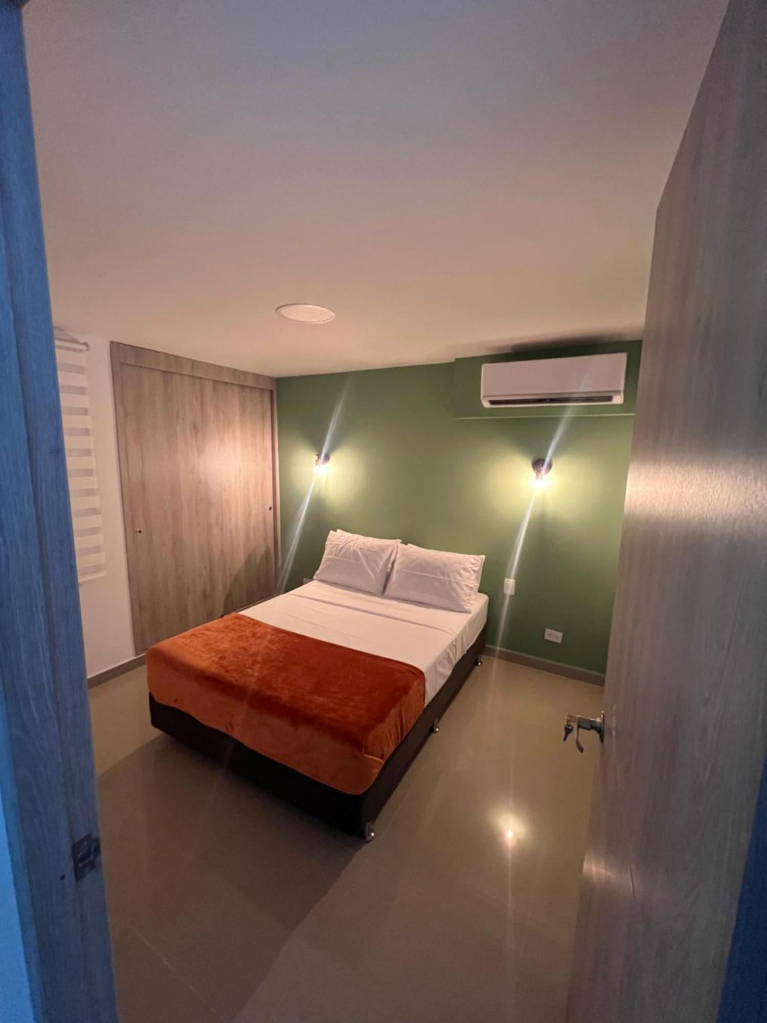 Acogedor Y Completo, Apto Cerca De Jardin Plaza, Con Piscina, Parqueadero Y Aire Acondicionado Cali