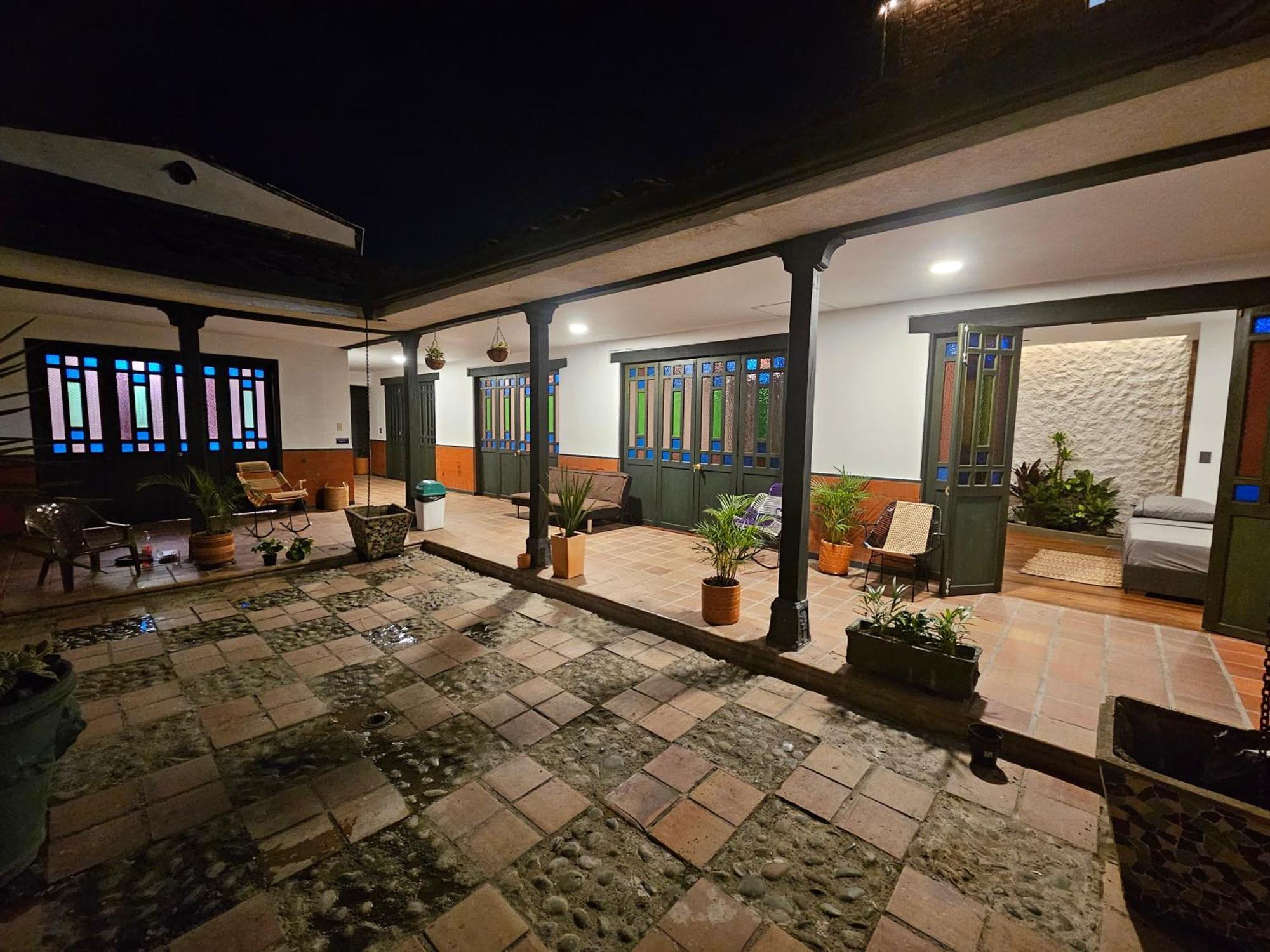 Casa Alba Pensión *