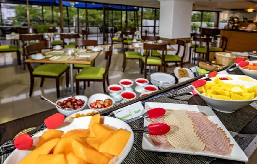 Hotel Cosmos -