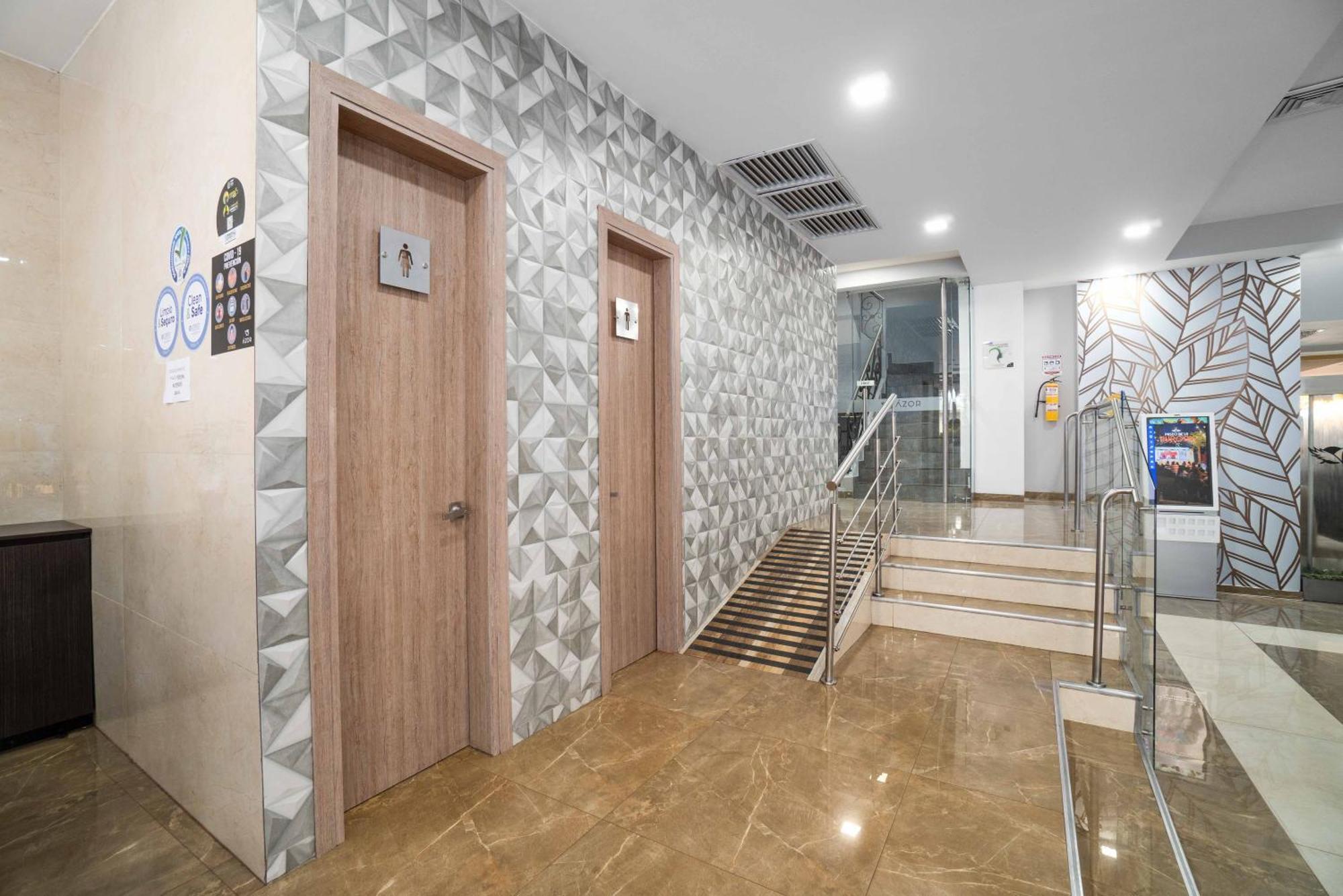 Hotel Azor Versalles 4*