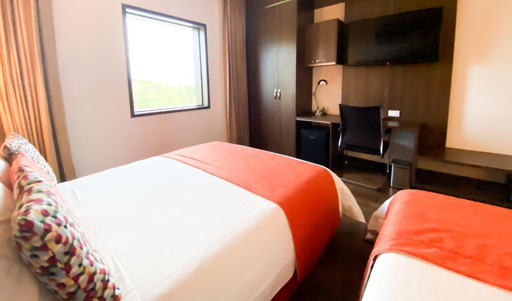Royal Elim Internacional Hotel