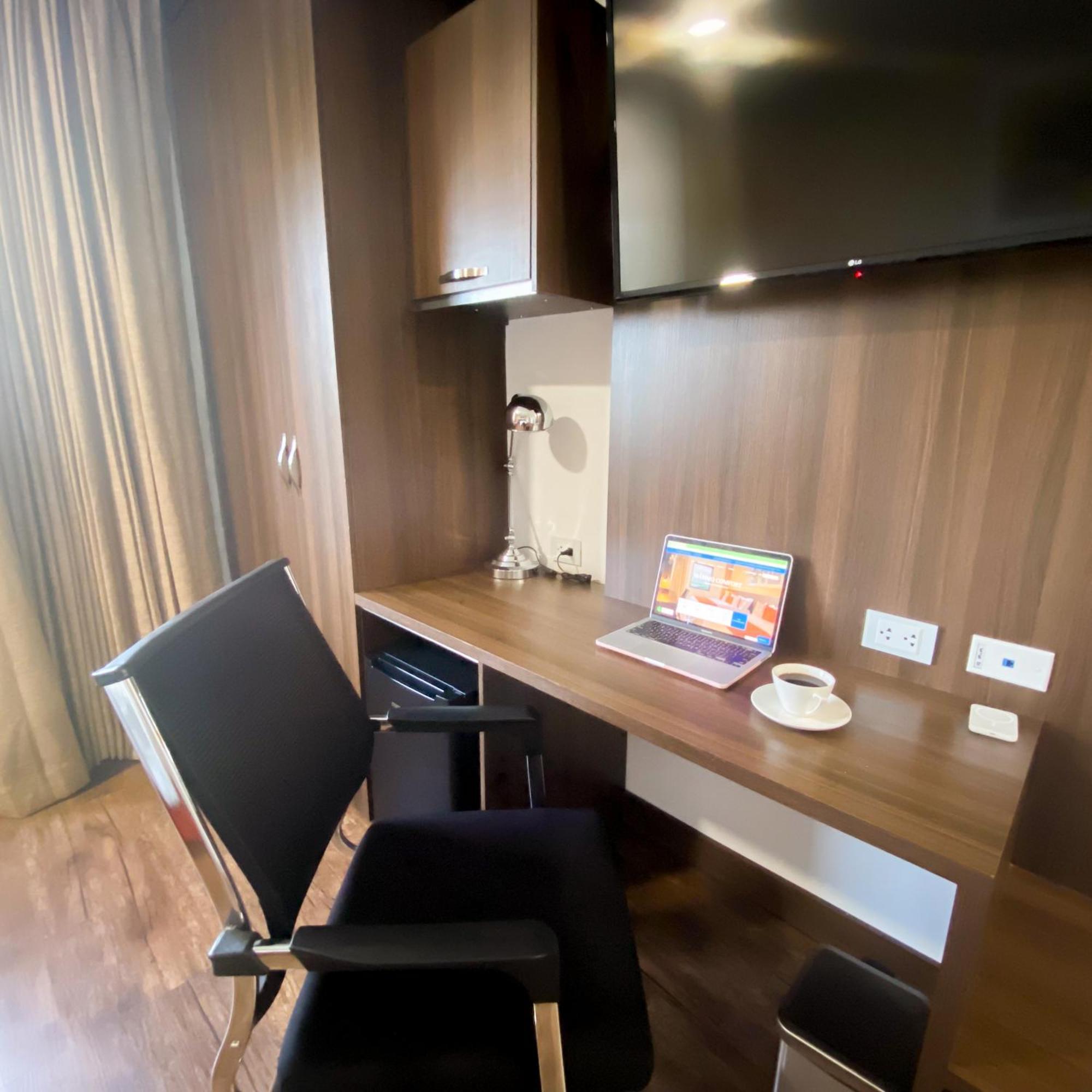 Royal Elim Internacional Hotel