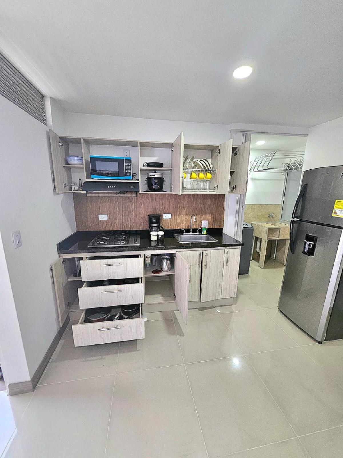 Edificio Brisas De Alamos Apartamento *