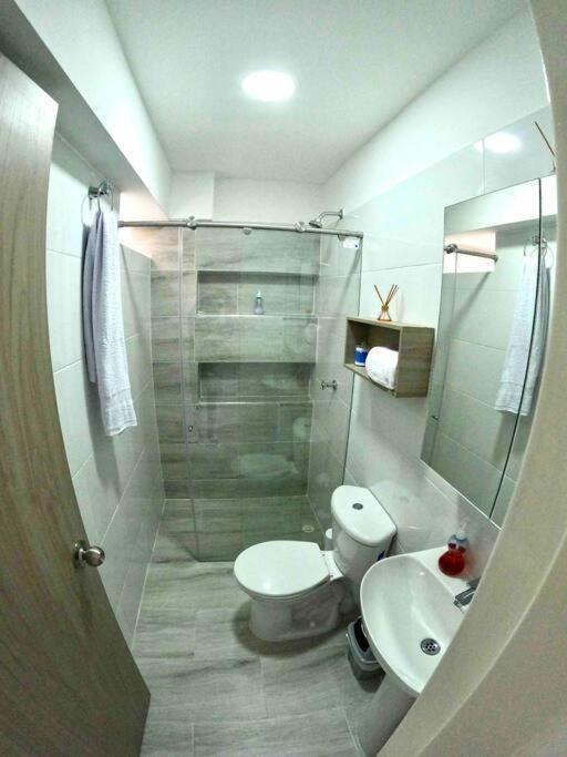 Comodo Y Lindo Apartamento En 1