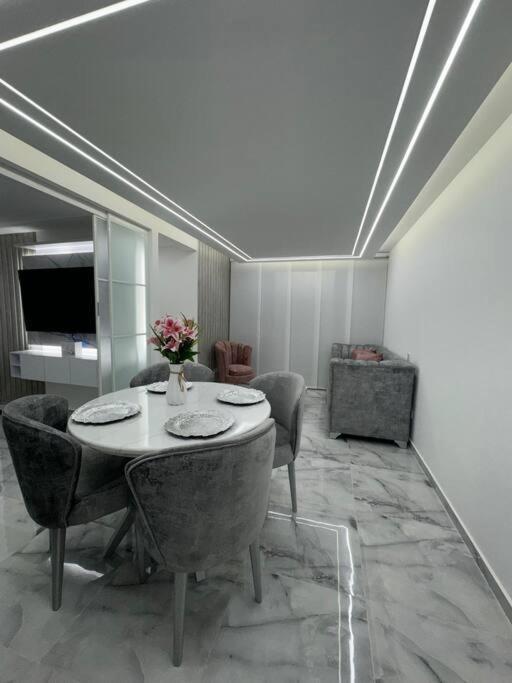 Moderno En Ciudad Melendez Apartment
