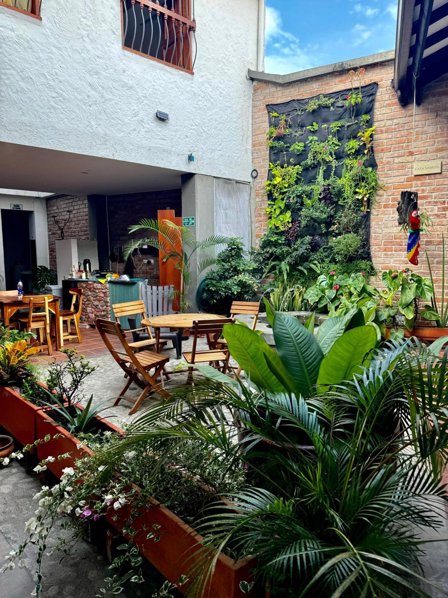 Casa Bresse Hotel *