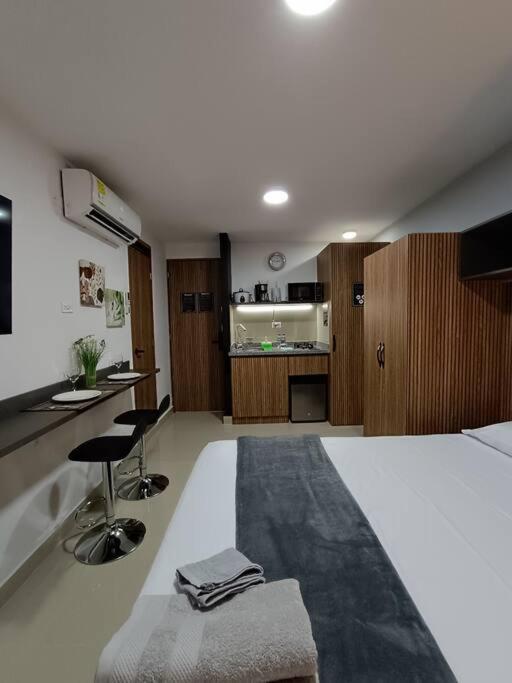 Apartamento Maravilloso! Cerca A La Pista De Patinaje Apto 201