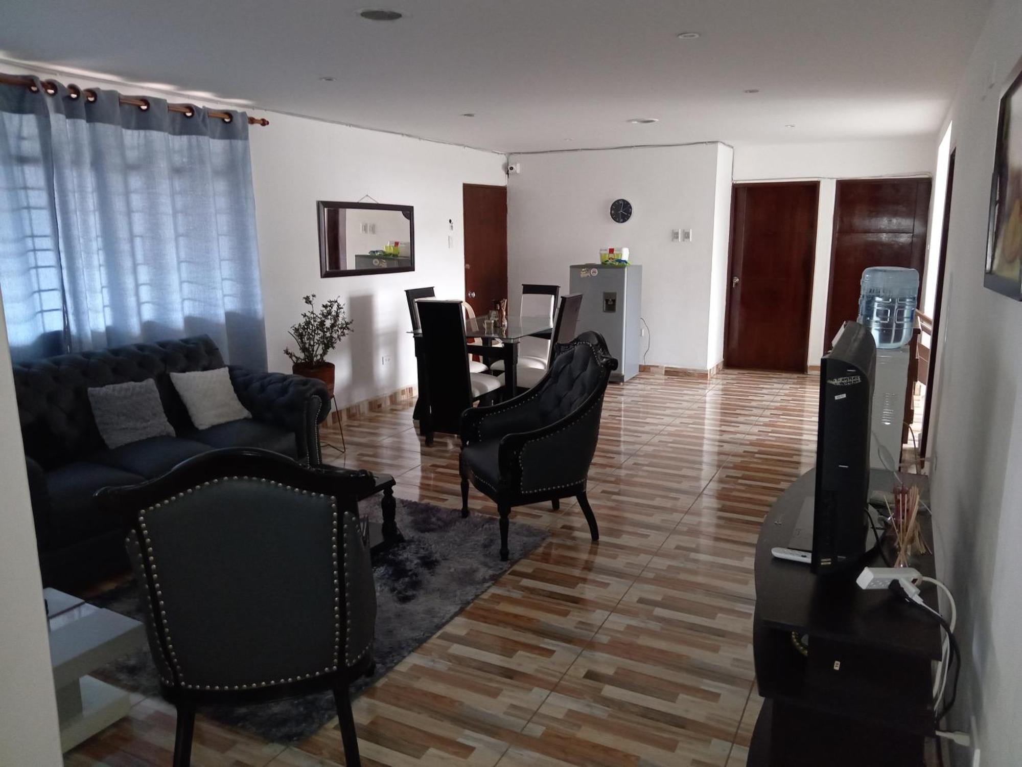 Linda Casa Vacacional Andy-santiago De Habitación en casa particular Cali